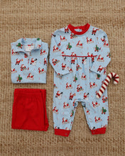 Load image into Gallery viewer, Here Comes Santa Claus Evan Pullover
