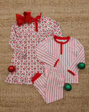 Load image into Gallery viewer, Merry Moments Nicholas LS Set
